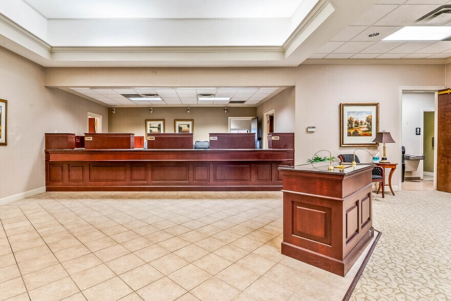More Photos Of 865 Ga-20/81 Hwy, McDonough Bank For Sale