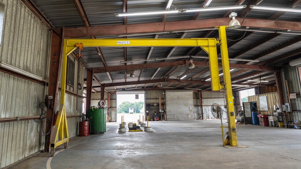 More Photos Of 565 Thomas St, Camilla Industrial For Sale