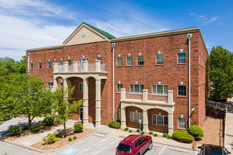 Primary Photo Of 600 SW Jefferson St, Lee's Summit Office For Lease