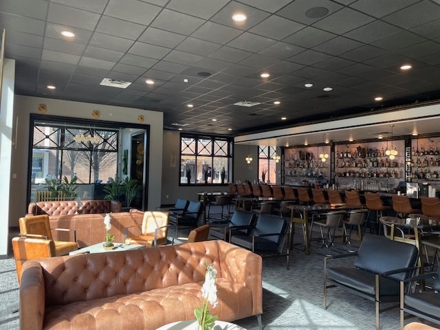 More Photos Of 190 W Main Ave, Gastonia Bar For Lease