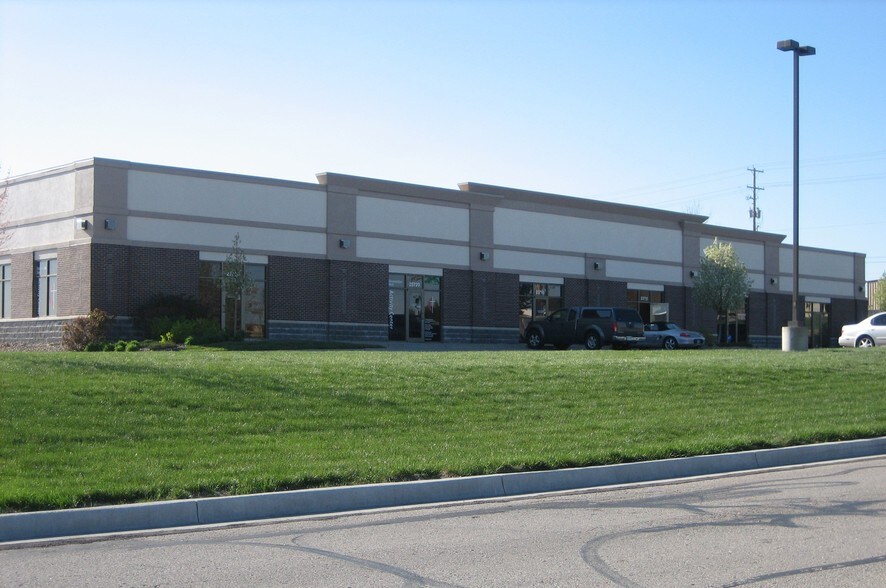 More Photos Of 23704-23724 W 83rd Ter, Shawnee Industrial For Lease
