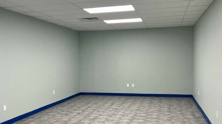 More Photos Of 5000-5038 Alameda Ave, El Paso Unknown For Lease