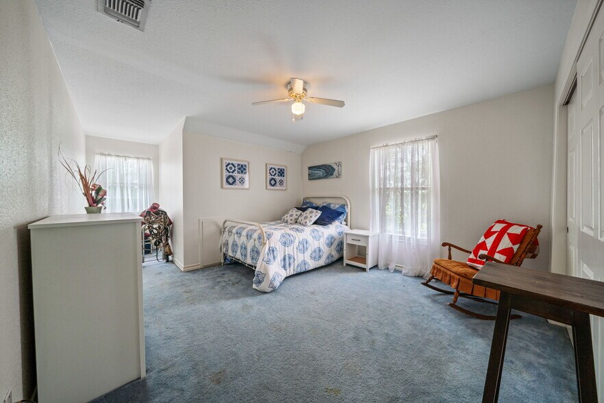 More Photos Of 210 Tolle Rd, Cibolo Land For Sale