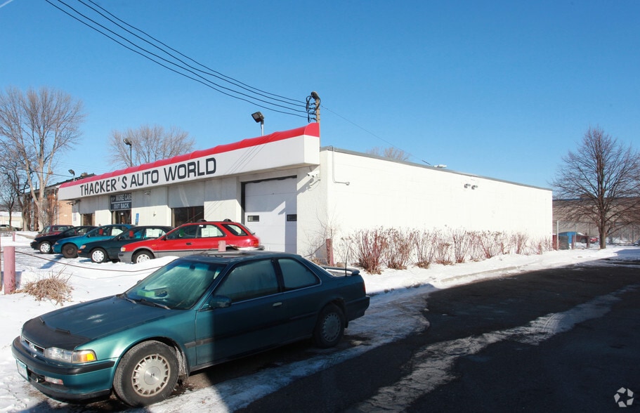 More Photos Of 5272 W Broadway Ave, Crystal Auto Dealership For Sale