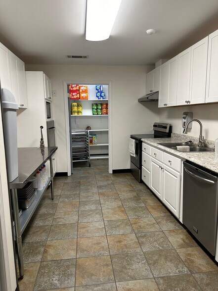 More Photos Of 895 Oglethorpe Ave, Athens Daycare Center For Sale
