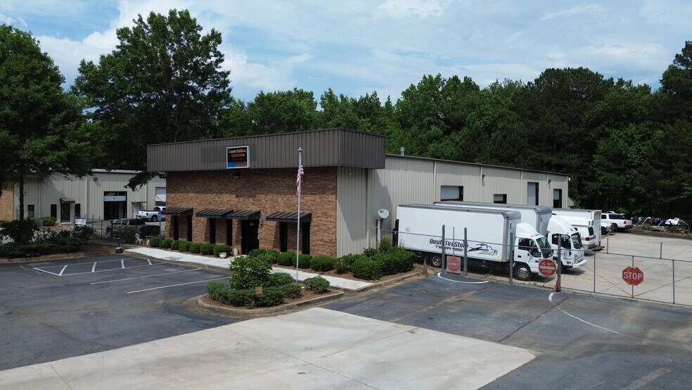 More Photos Of 545 Marksmen Ct, Fayetteville Industrial For Sale