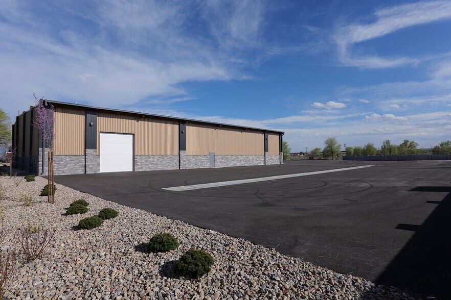 More Photos Of 2256 S 5700 W, West Valley City Warehouse For Lease