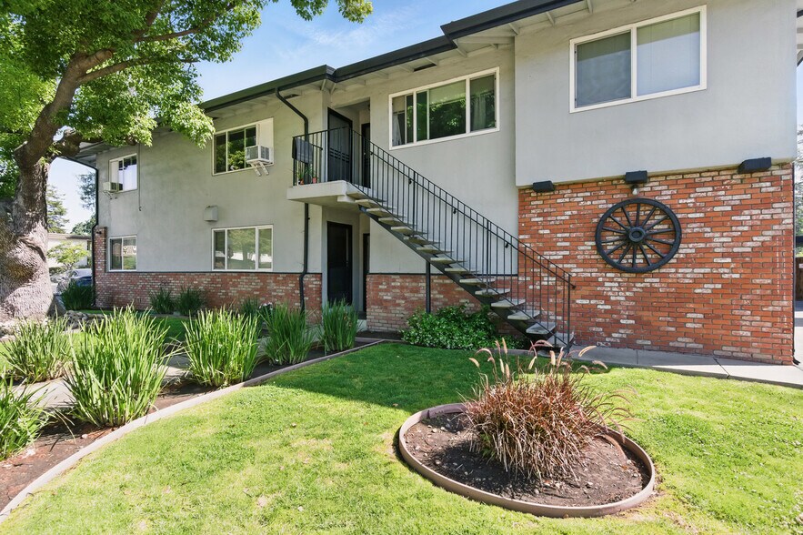 More Photos Of 1255 Woodside Rd, Redwood City Apartments For Sale