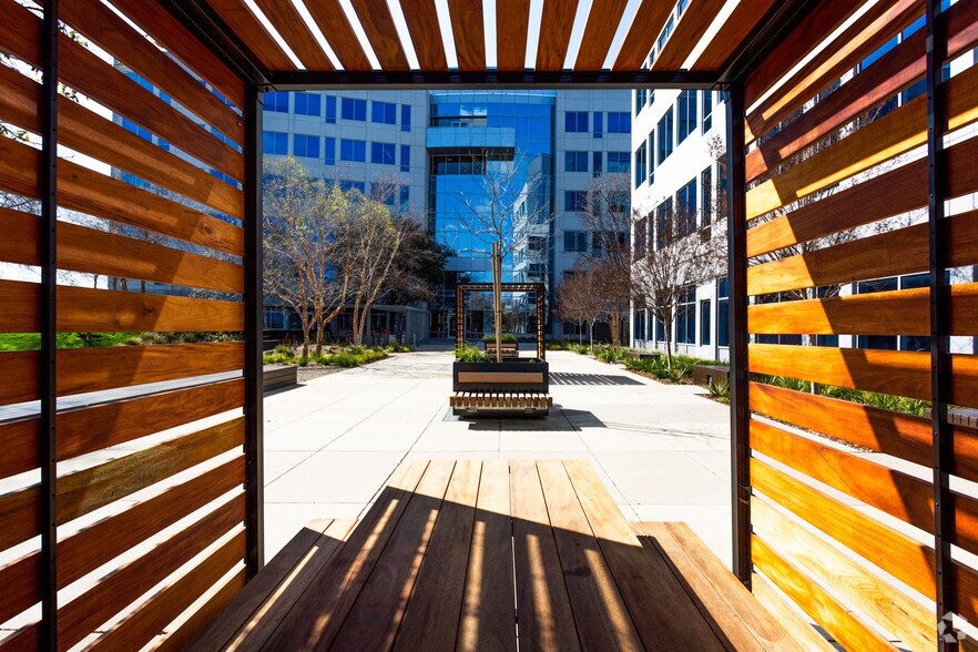 More Photos Of 1 Park Pl, Dublin Office For Lease