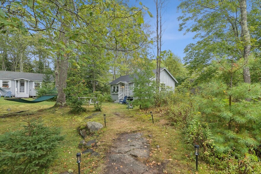 More Photos Of 201 Snowball Hill Rd, New Harbor Hotel For Sale