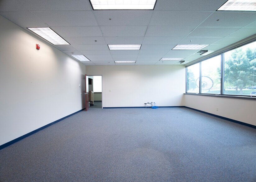More Photos Of 1435 Win Hentschel Blvd, West Lafayette Office For Lease