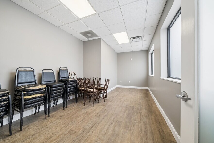 More Photos Of 4491 School Rd S, Export Freestanding For Sale