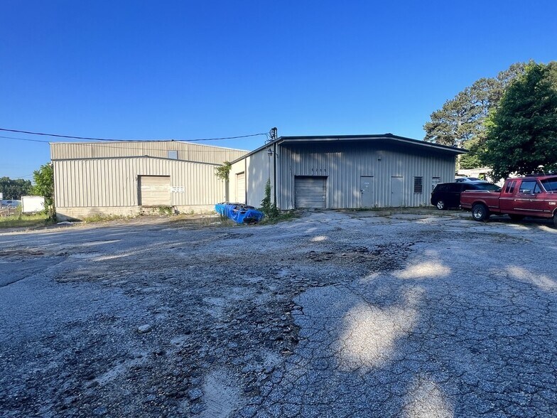 More Photos Of 5259 N Lake Dr, Morrow Warehouse For Lease