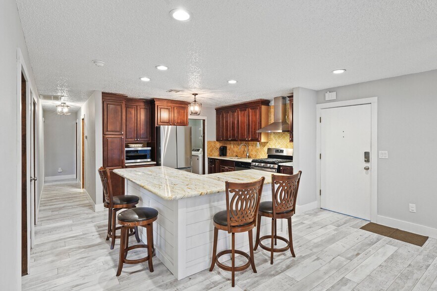 More Photos Of 65 Grand Central Ave, Lavallette Storefront Retail Residential For Sale