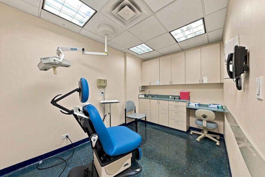 More Photos Of , New York Office For Sale