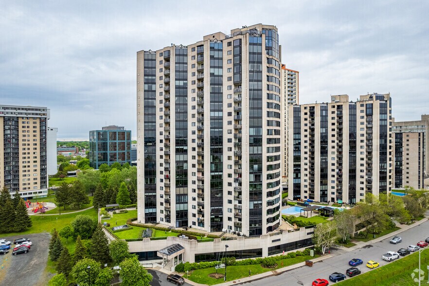 More Photos Of 70 Rue De La Barre, Longueuil Apartments For Sale