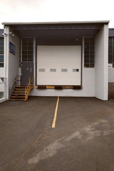 More Photos Of 33 New Broad St, Port Chester Warehouse For Lease