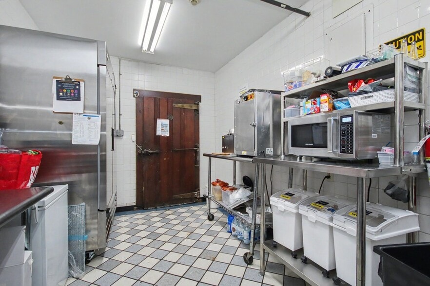 More Photos Of 907-911 South St, Peekskill Storefront Retail Office For Sale