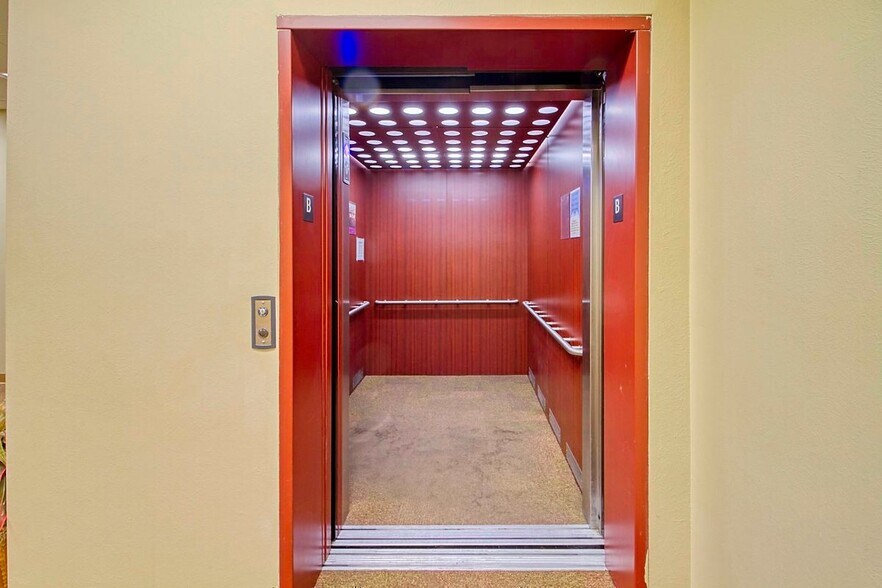 More Photos Of 2819 Great Northern Loop, Missoula Medical For Lease