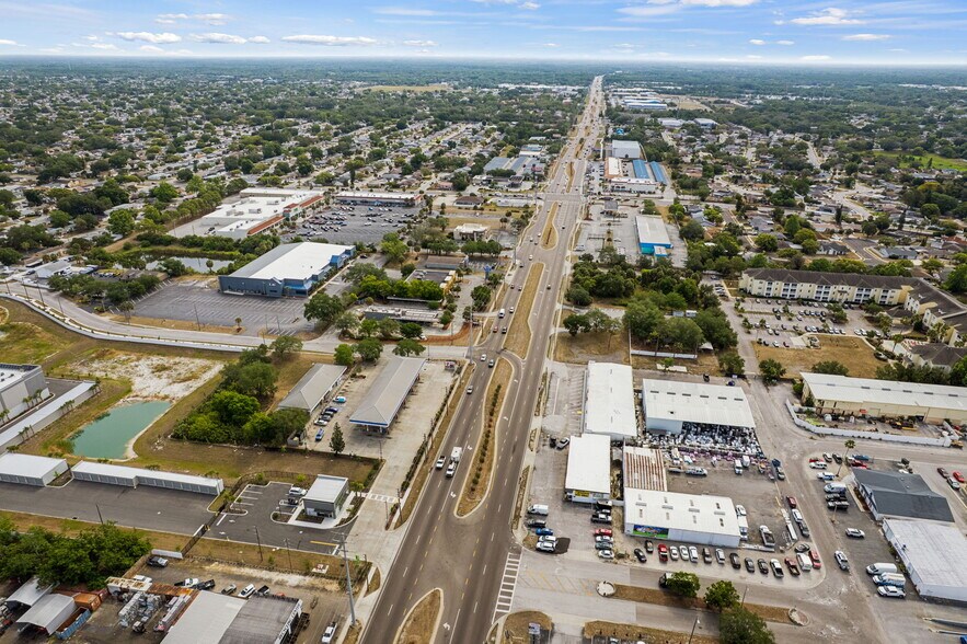 More Photos Of 6826 Ridge Rd, Port Richey Auto Repair For Sale