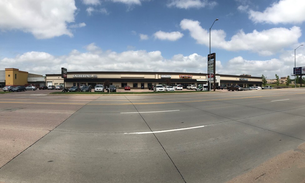 35023510 W 41st St, Sioux Falls, SD 57106 Retail For Lease