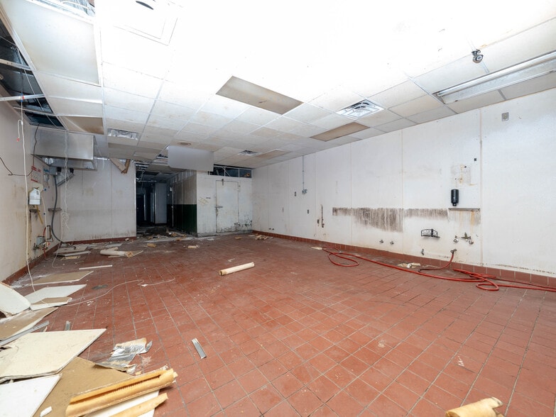 More Photos Of 1941 Champion Dr, Canton Restaurant For Lease