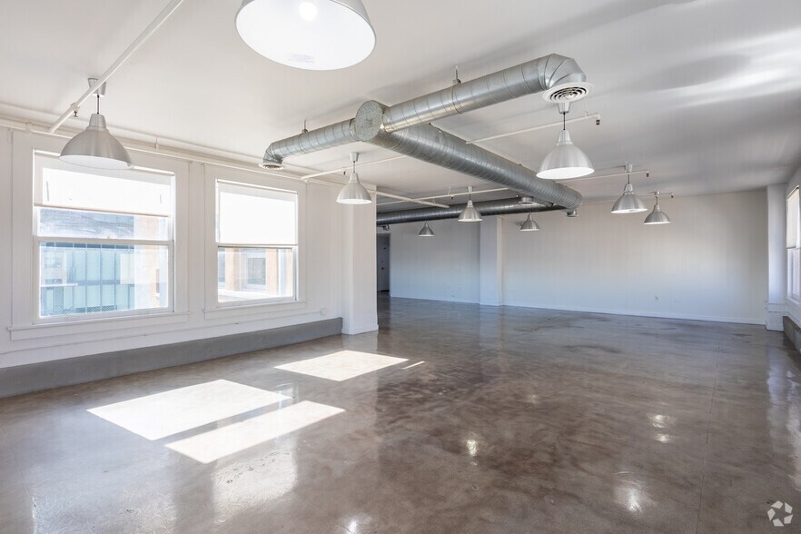 More Photos Of 724 S Spring St, Los Angeles Loft Creative Space For Lease
