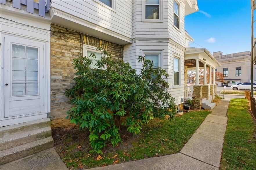 More Photos Of 402 Cottman St, Jenkintown Apartments For Sale