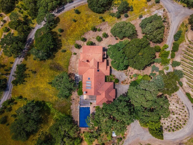 More Photos Of 13404 Flora Ranch Rd, Healdsburg Winery Vineyard For Sale