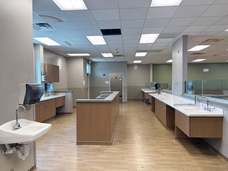 More Photos Of 2207 Crawford St, Houston Medical For Lease