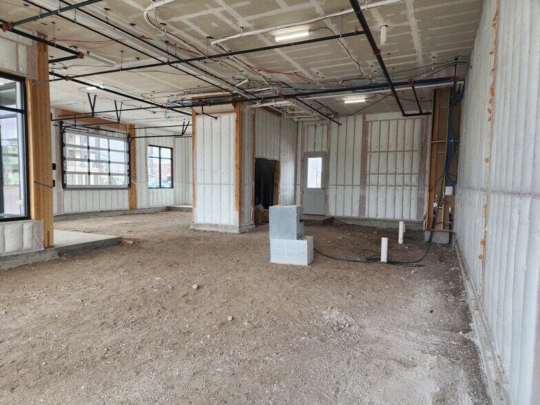 More Photos Of 944 Jerome St, Fort Collins Restaurant For Lease