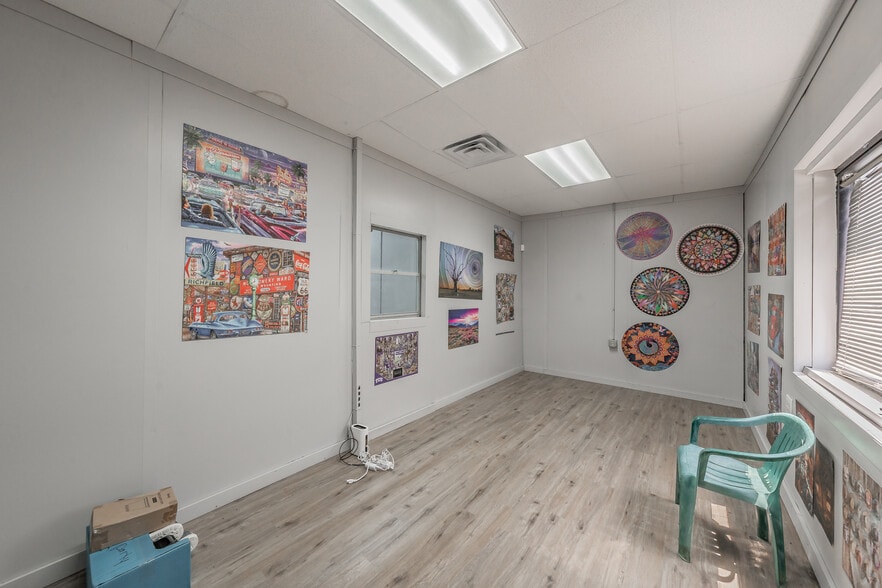 More Photos Of 4444 FM 933, Whitney Flex For Sale