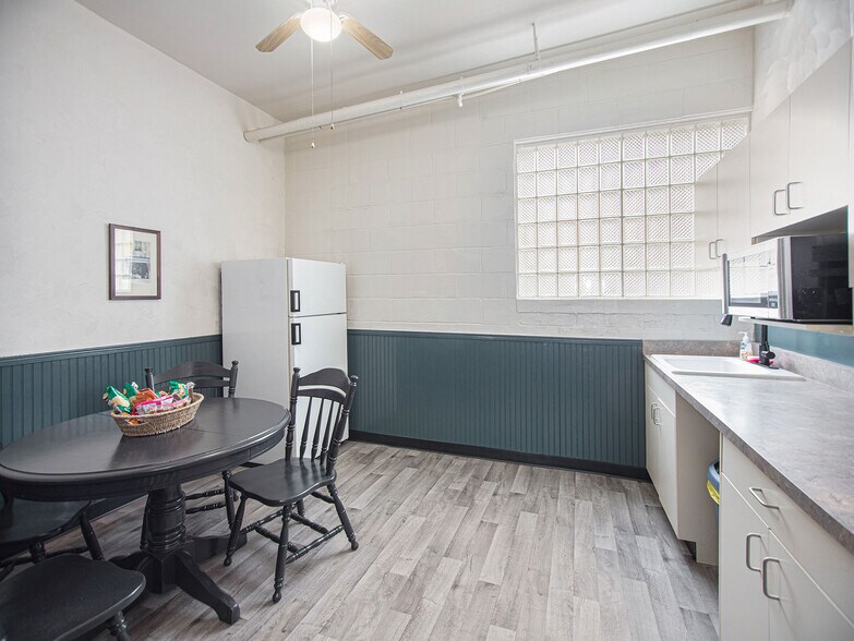 More Photos Of 74135 Church St, Armada Office Residential For Lease