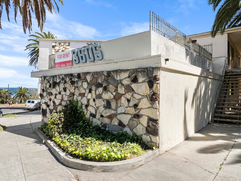 More Photos Of 3605 Stephen M White Dr, San Pedro Multifamily For Sale