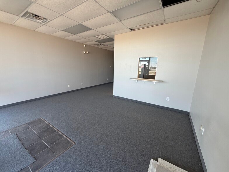 More Photos Of 505 N Interstate 35 Service Rd, Red Oak General Retail For Lease