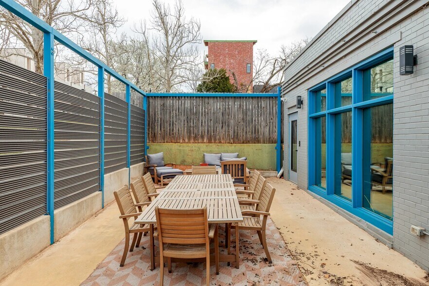 More Photos Of 912 N Classen Blvd, Oklahoma City Loft Creative Space For Sale