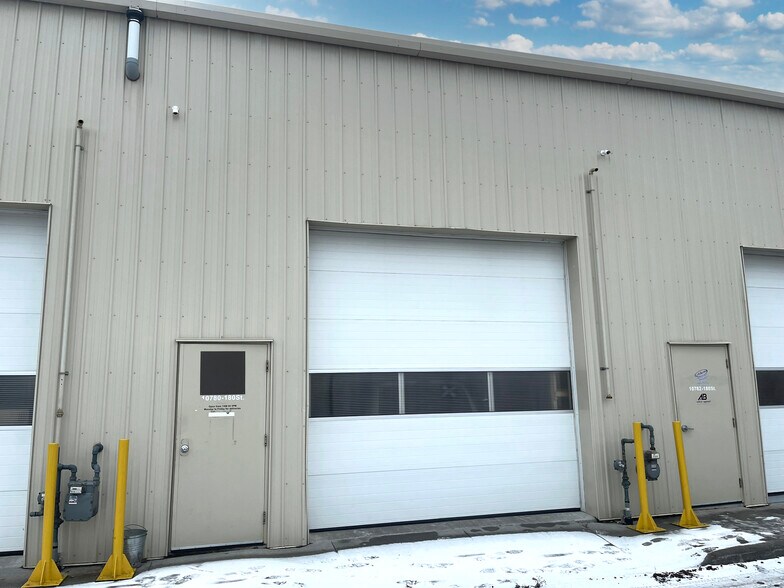 More Photos Of 10780 180 St NW, Edmonton Flex For Sale