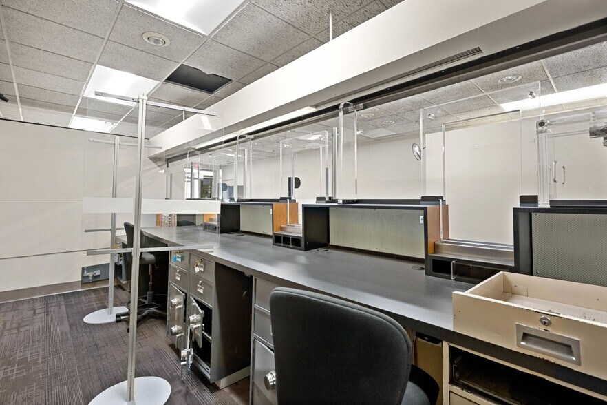 More Photos Of 1847-1855 Massachusetts Ave, Cambridge General Retail For Sale