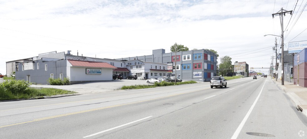 More Photos Of 943-953 W 12th St, Erie Storefront Retail Office For Lease