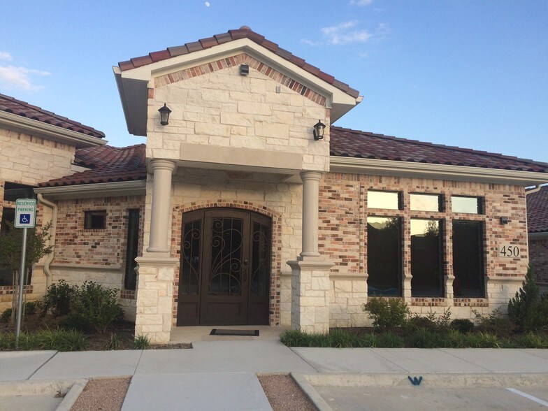 Primary Photo Of 4221 Medical Pky, Carrollton Medical For Sale
