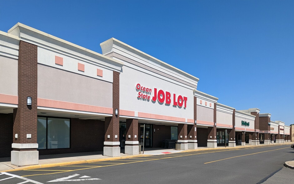 More Photos Of 2143 State Route 35, Holmdel Unknown For Lease