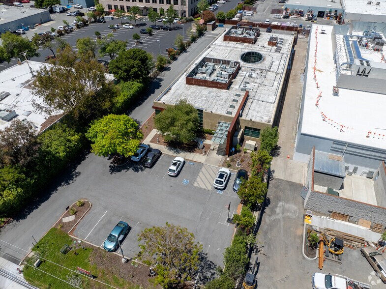 More Photos Of 4025 Bohannon Dr, Menlo Park Research And Development For Lease