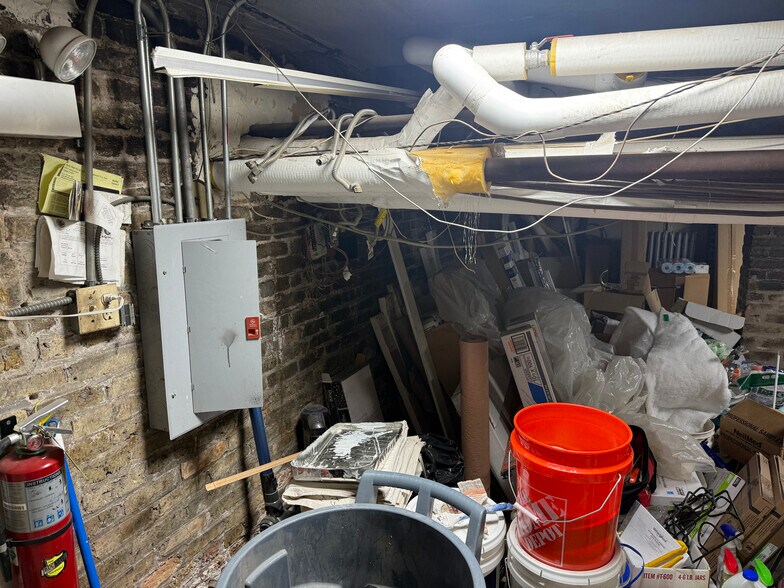 More Photos Of 716 Clark St, Evanston Apartments For Sale