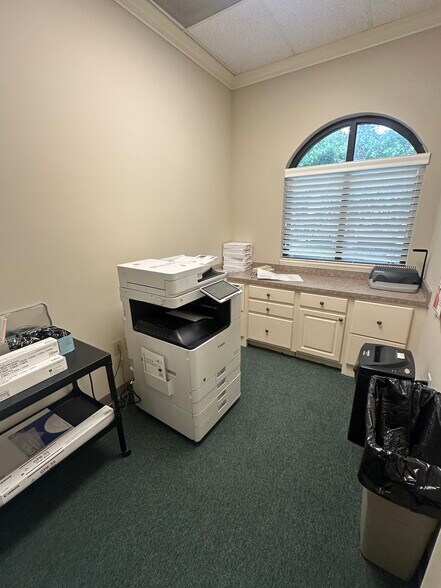 More Photos Of 12421 San Jose Blvd, Jacksonville Medical For Sale