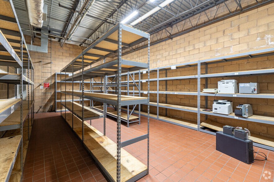 More Photos Of 609 10th St, Union City Industrial For Sale