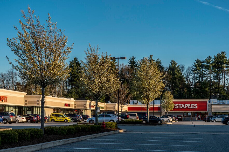 Primary Photo Of 681-771 Boston Post Rd E, Marlborough Unknown For Lease