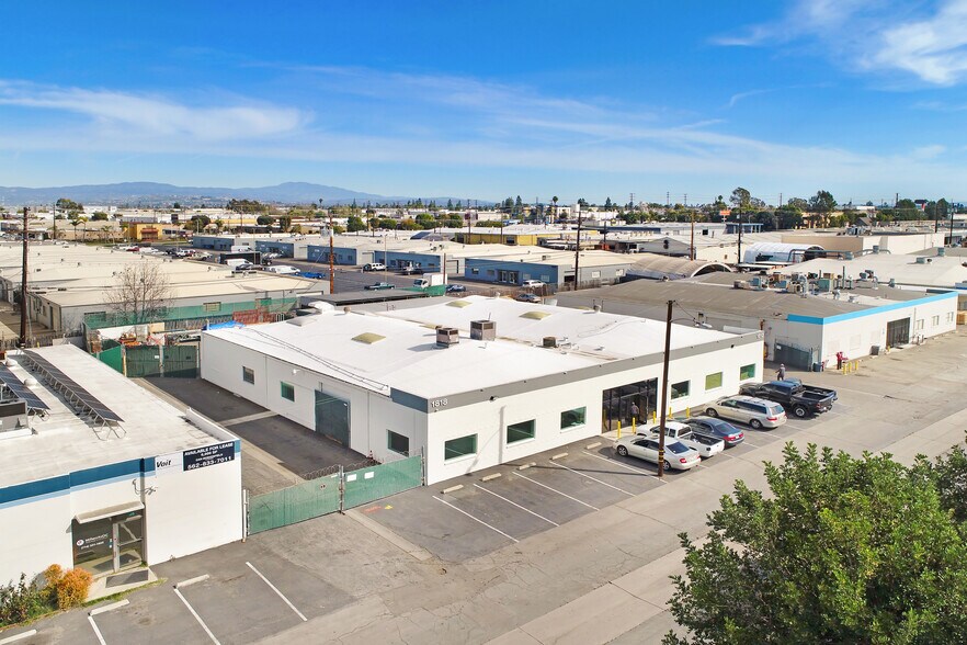 More Photos Of 1812-1818 N Orangethorpe Park, Anaheim Warehouse For Lease