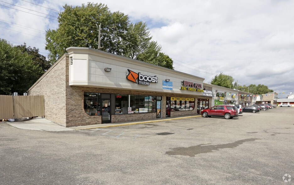 Primary Photo Of 290-316 S Telegraph Rd, Pontiac Storefront For Lease
