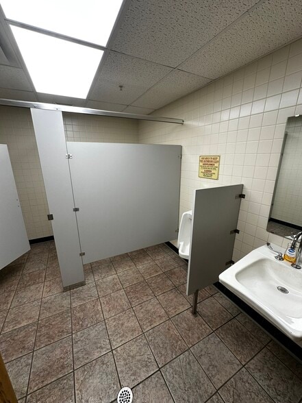 More Photos Of 1285 National Hwy, Cumberland Freestanding For Sale