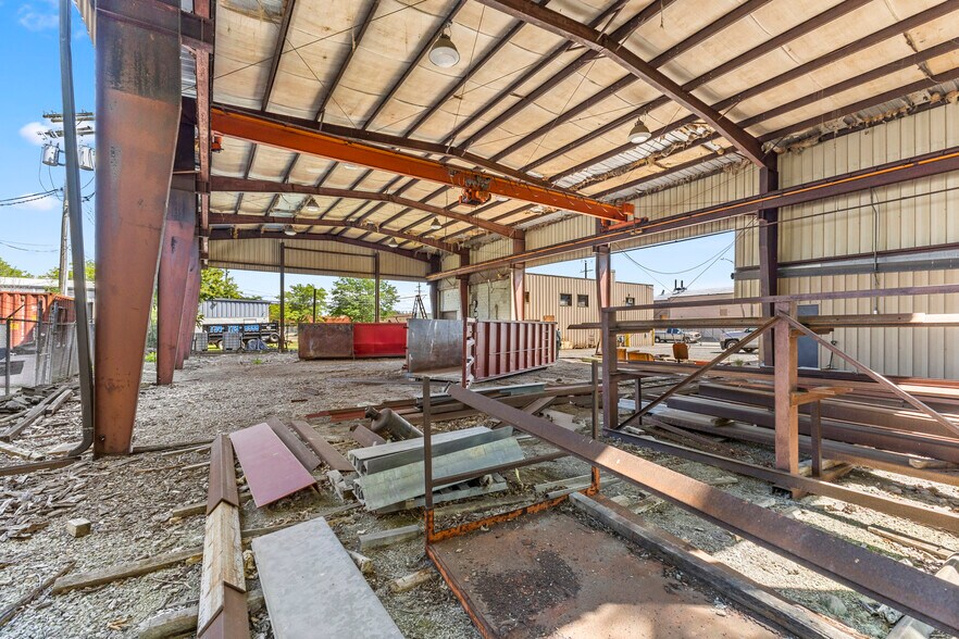 More Photos Of 16136 White Ave, Allen Park Warehouse For Sale
